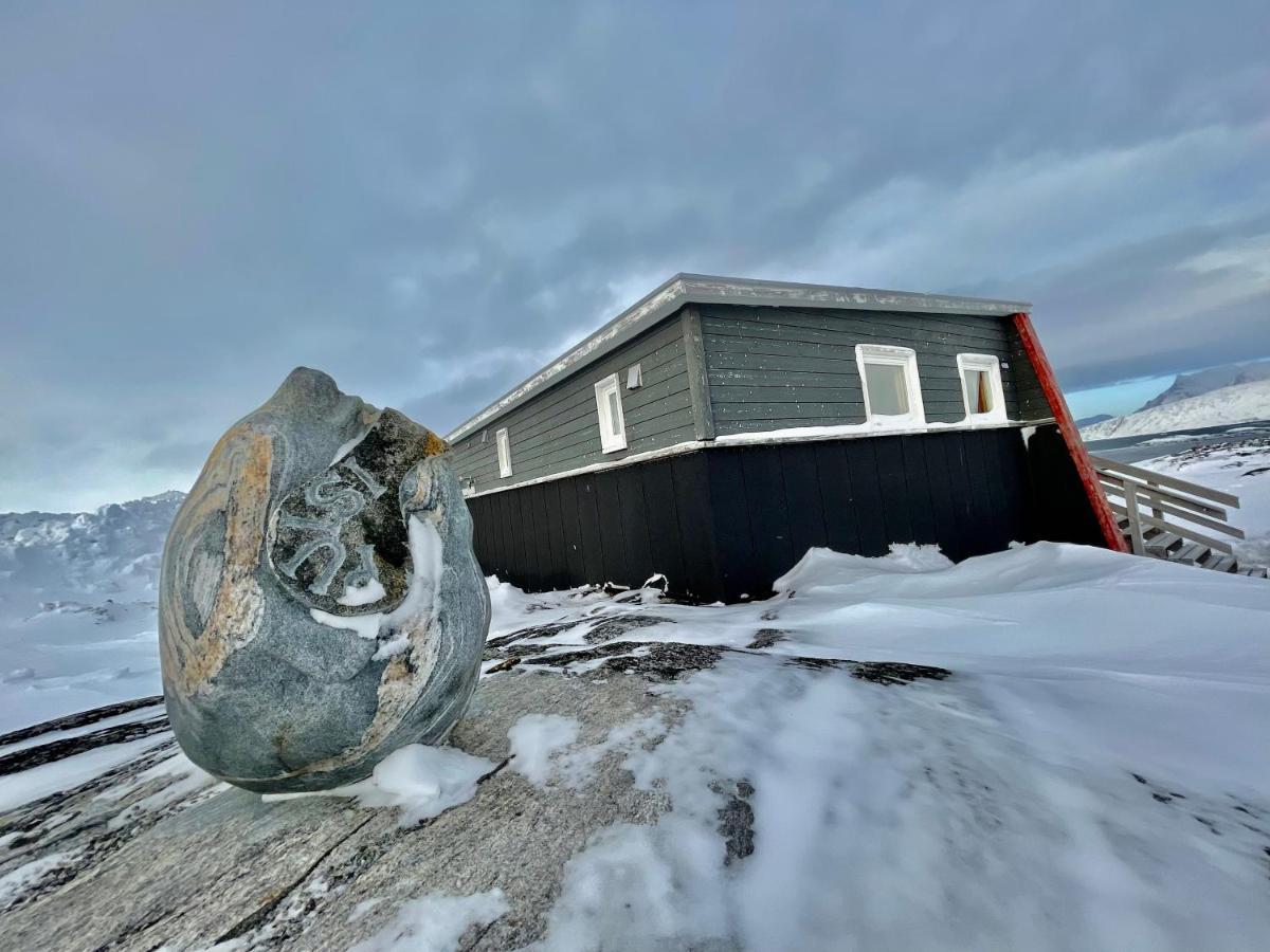 Inuk Hostels Nuuk Kültér fotó